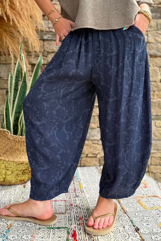 Kiti Paisley Damask 7/8 Barrel Leg Pant Navy